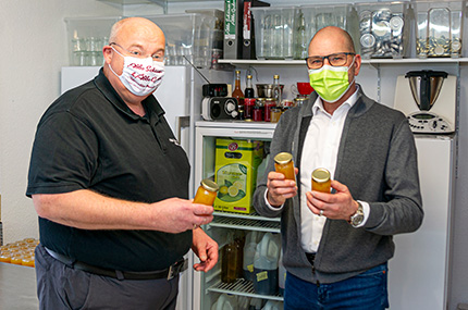 Jakobis Nachbar Februar: Äbbs Schäines &<br> Äbbs Gudes Jakobis Nachbar Februar: Äbbs Schäines &<br> Äbbs Gudes